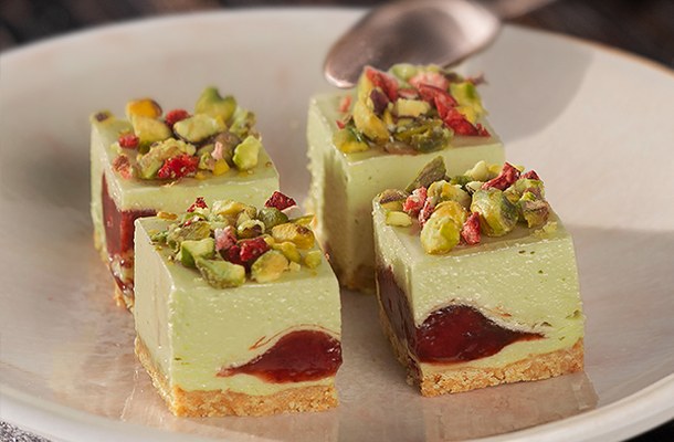 Pistáciový cheesecake