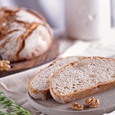 Ovesný chléb s ořechy